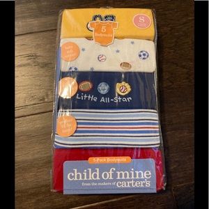 Carter’s 5 piece bodysuits